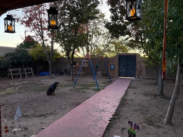 402 Virginia Street NE, Albuquerque, NM 87108