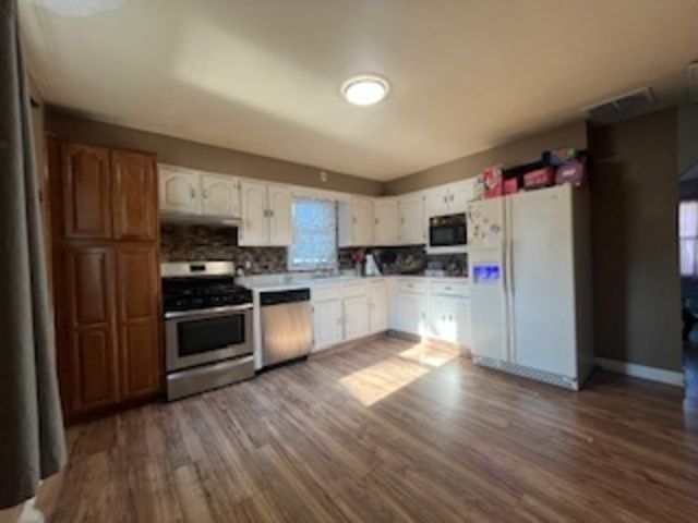 1581 S 4th Avenue, Kankakee, IL 60901