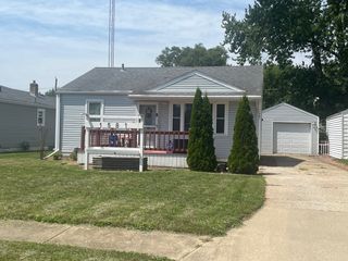 1581 S 4th Avenue, Kankakee, IL 60901