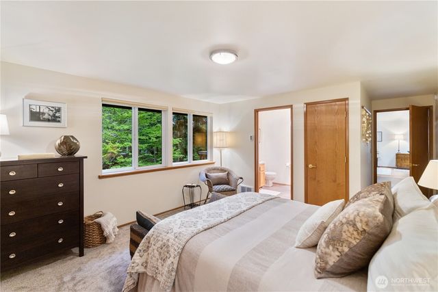 4372 Holcomb Street, Port Townsend, WA 98368