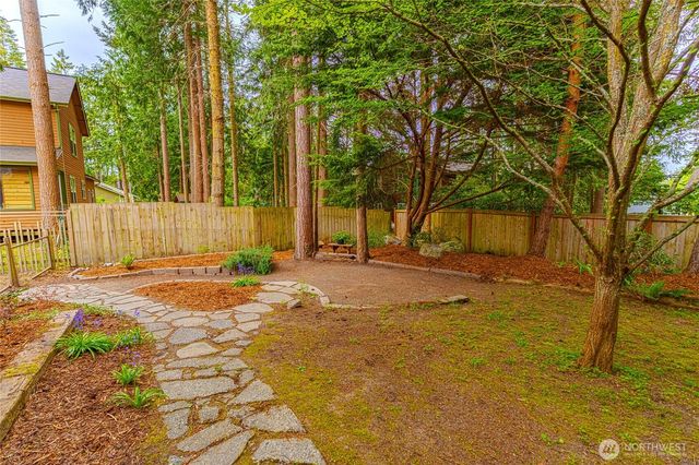4372 Holcomb Street, Port Townsend, WA 98368
