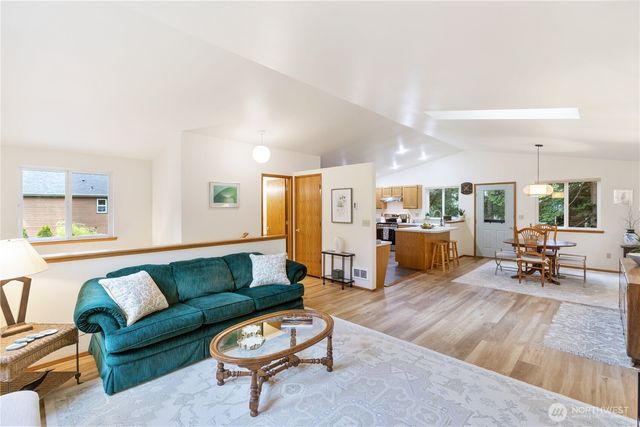 4372 Holcomb Street, Port Townsend, WA 98368