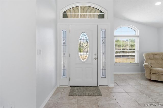 5204 N Tumblewood Drive, Crystal River, FL 34428