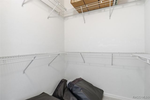 5204 N Tumblewood Drive, Crystal River, FL 34428