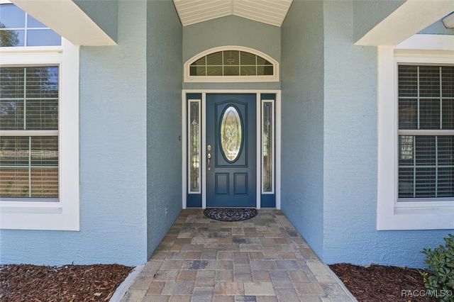 5204 N Tumblewood Drive, Crystal River, FL 34428