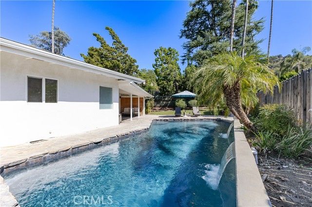 11500 Dona Cecilia Drive, Studio City (los Angeles), CA 91604