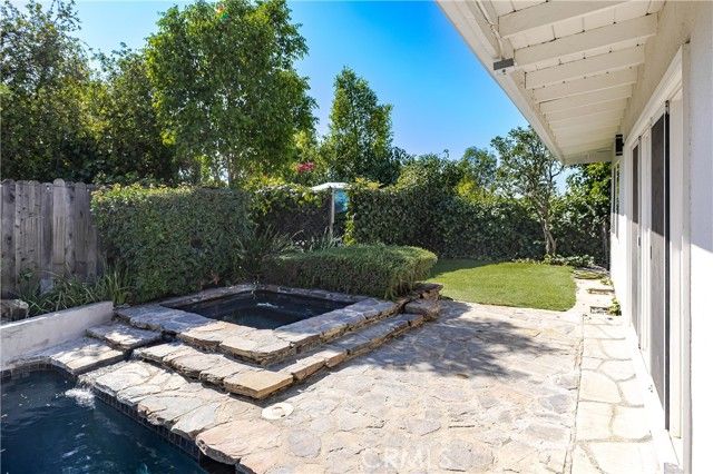 11500 Dona Cecilia Drive, Studio City (los Angeles), CA 91604