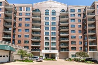 750 Pearson Street 904, Des Plaines, IL 60016