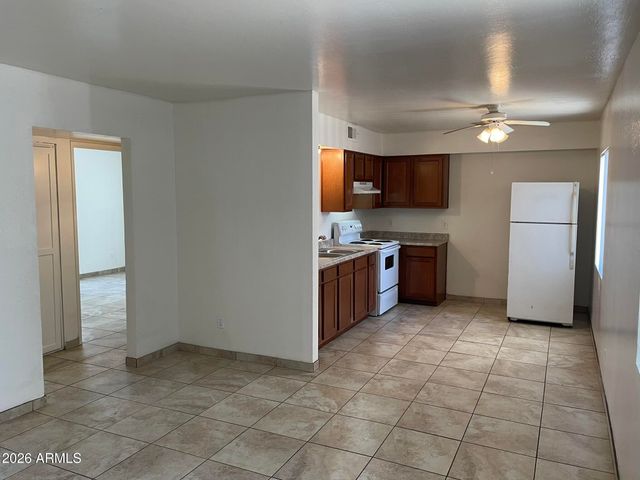 1222 E MOUNTAIN VIEW Road 106, Phoenix, AZ 85020