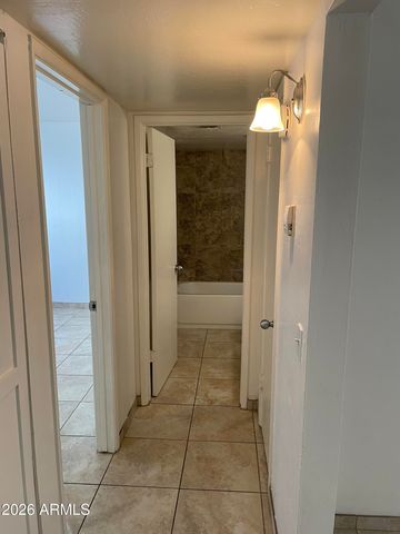 1222 E MOUNTAIN VIEW Road 106, Phoenix, AZ 85020
