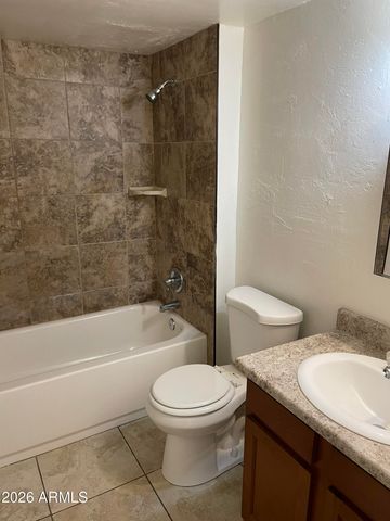 1222 E MOUNTAIN VIEW Road 106, Phoenix, AZ 85020