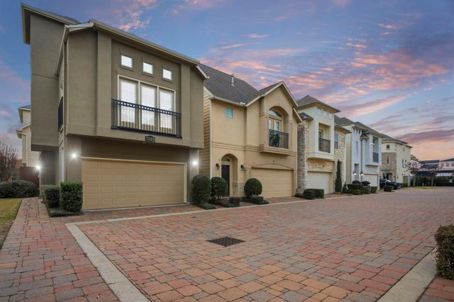 1303 Sherwood Point Lane, Houston, TX 77043