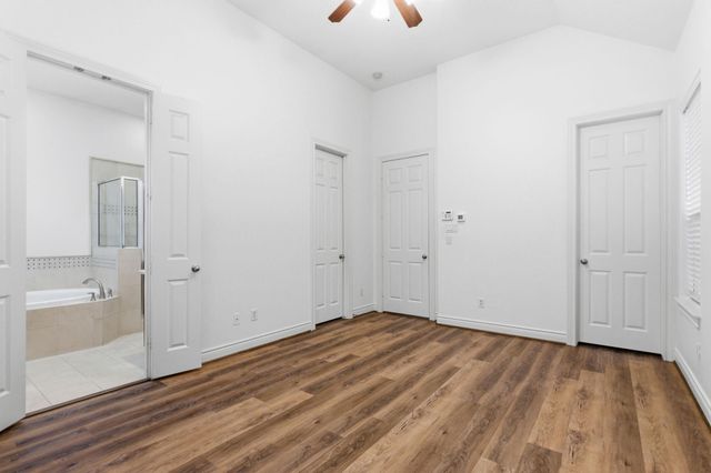 1303 Sherwood Point Lane, Houston, TX 77043