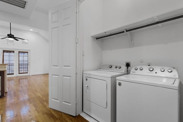 1303 Sherwood Point Lane, Houston, TX 77043