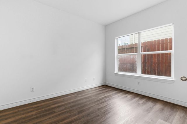 1303 Sherwood Point Lane, Houston, TX 77043