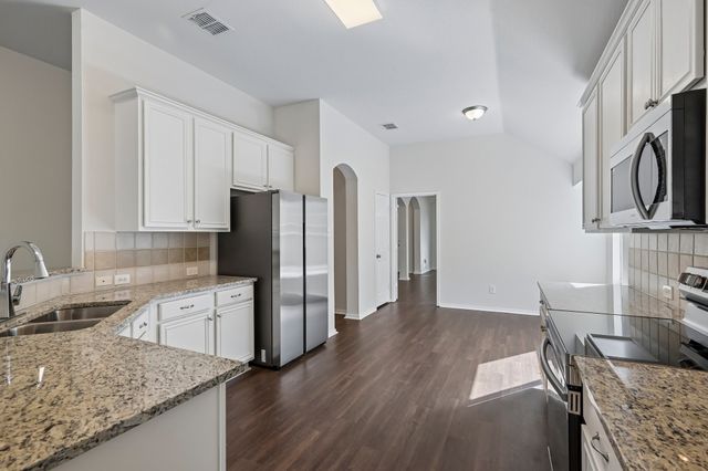 8613 Saint Andrews Lane, Rowlett, TX 75089
