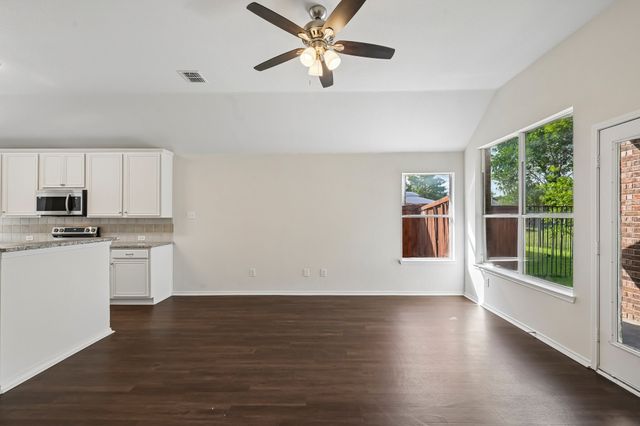 8613 Saint Andrews Lane, Rowlett, TX 75089