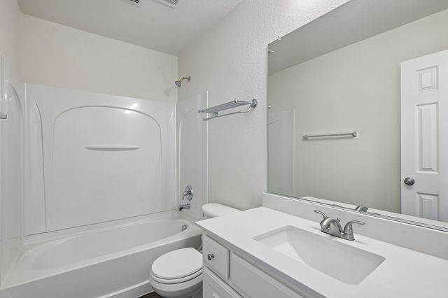 8613 Saint Andrews Lane, Rowlett, TX 75089