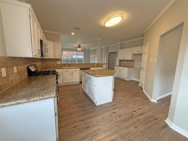 8023 Oceanside Drive, Houston, TX 77095