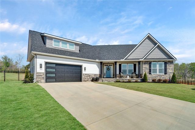 416 Drovers Court, Travelers Rest, SC 29690