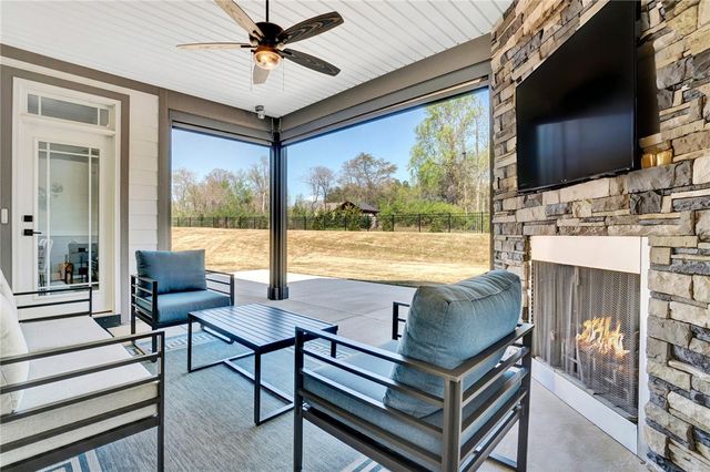 416 Drovers Court, Travelers Rest, SC 29690