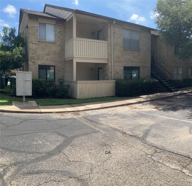 8210 Bent Tree RD 217, Austin, TX 78759