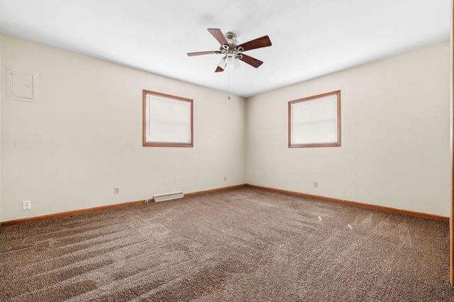 1538 E Lindberg Street, Springfield, MO 65804