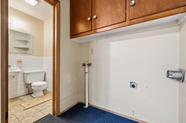 1538 E Lindberg Street, Springfield, MO 65804