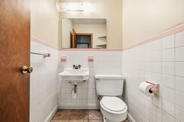 1538 E Lindberg Street, Springfield, MO 65804