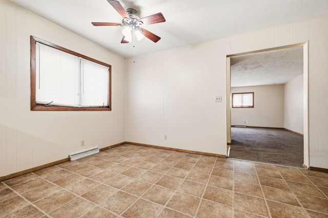 1538 E Lindberg Street, Springfield, MO 65804