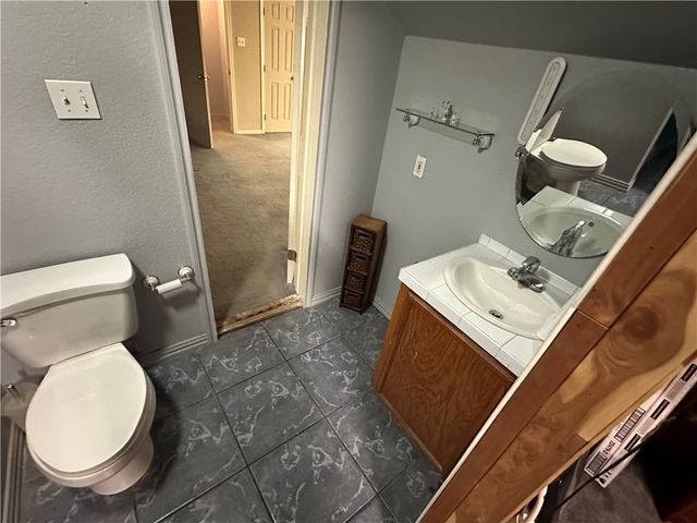 1220 W Johnston Ave, Kingsville, TX 78363