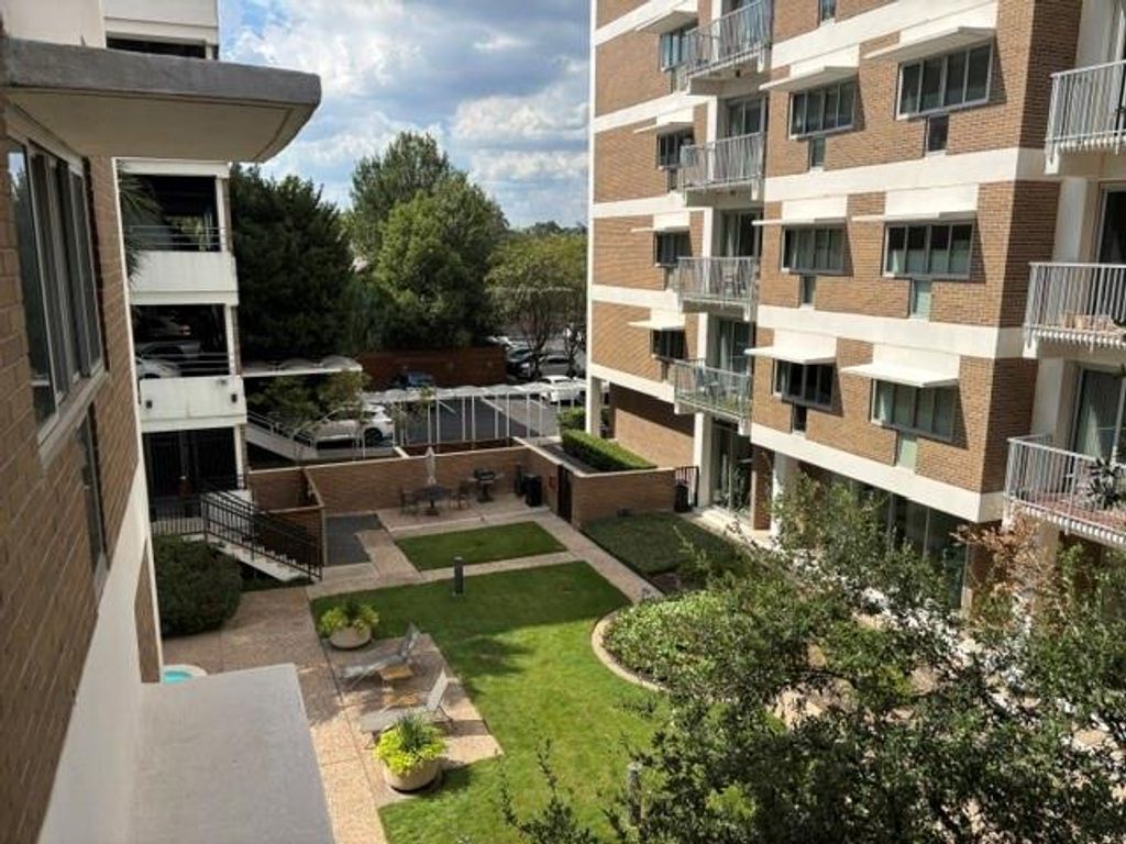3614 Montrose Boulevard 300, Houston, TX 77006