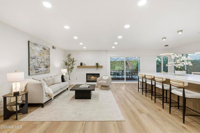 5834 Woodglen Drive, Agoura Hills, CA 91301
