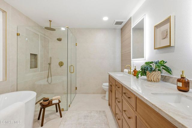 5834 Woodglen Drive, Agoura Hills, CA 91301
