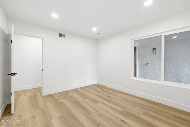 5834 Woodglen Drive, Agoura Hills, CA 91301