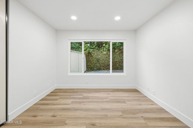 5834 Woodglen Drive, Agoura Hills, CA 91301