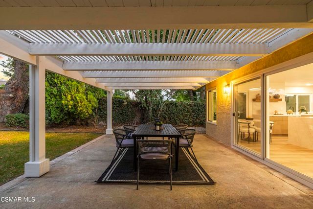 5834 Woodglen Drive, Agoura Hills, CA 91301