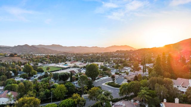 5834 Woodglen Drive, Agoura Hills, CA 91301