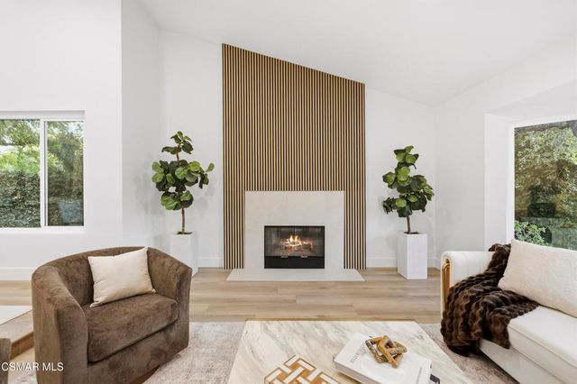 5834 Woodglen Drive, Agoura Hills, CA 91301