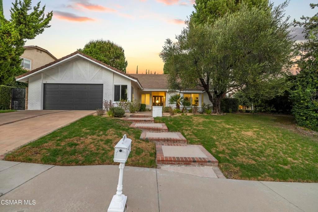 5834 Woodglen Drive, Agoura Hills, CA 91301 — photo 2