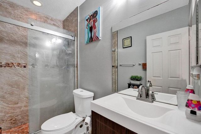 2336 Center Stone Lane, Riviera Beach, FL 33404
