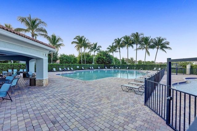 2336 Center Stone Lane, Riviera Beach, FL 33404