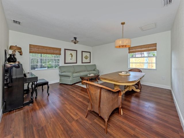 1533 FUNDY ROAD, Venice, FL 34293