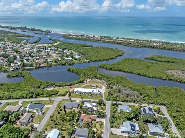 1533 FUNDY ROAD, Venice, FL 34293