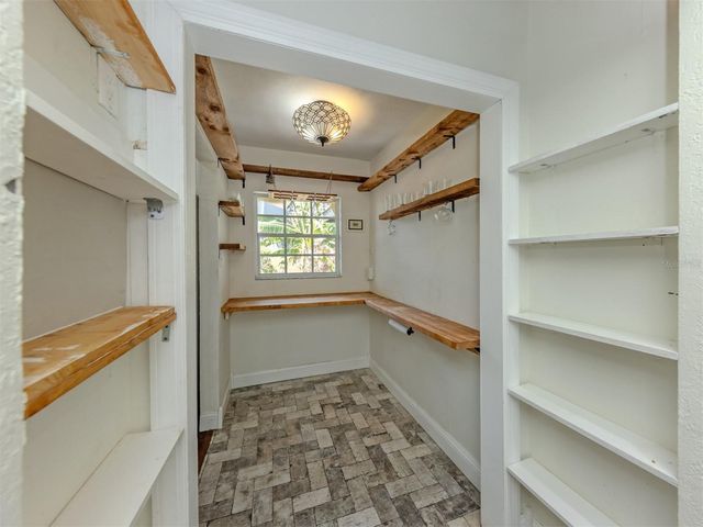 1533 FUNDY ROAD, Venice, FL 34293