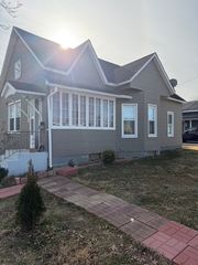 702 W Poplar Street, West Frankfort, IL 62896