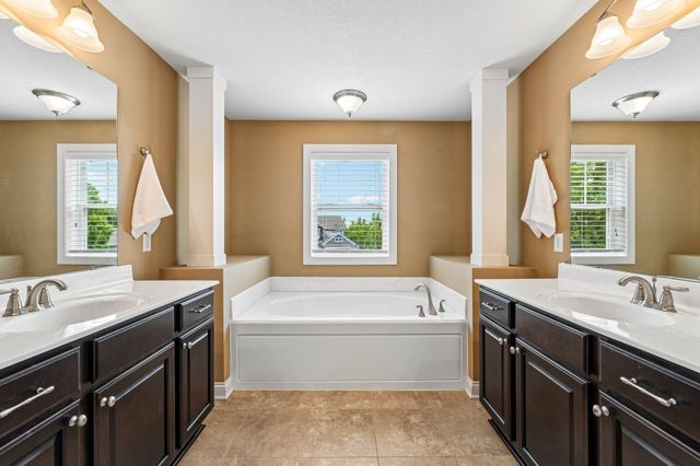3350 Malcom Court SW, Prior Lake, MN 55372