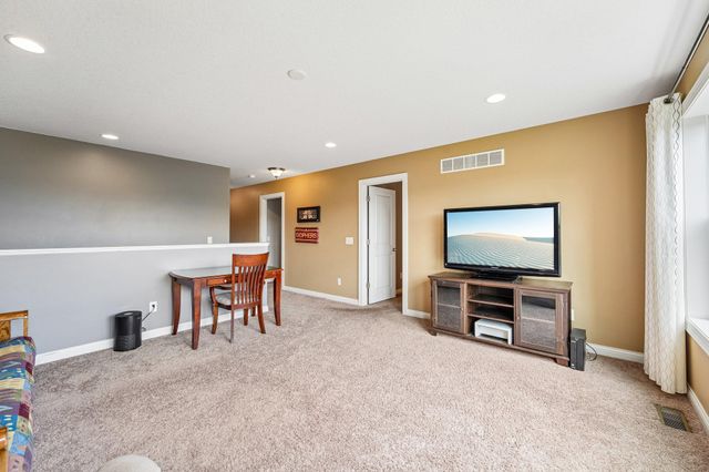 3350 Malcom Court SW, Prior Lake, MN 55372