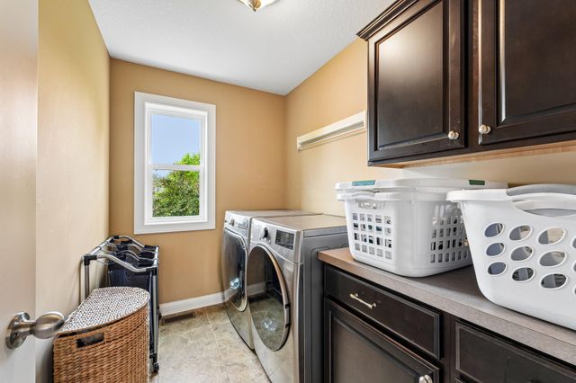 3350 Malcom Court SW, Prior Lake, MN 55372