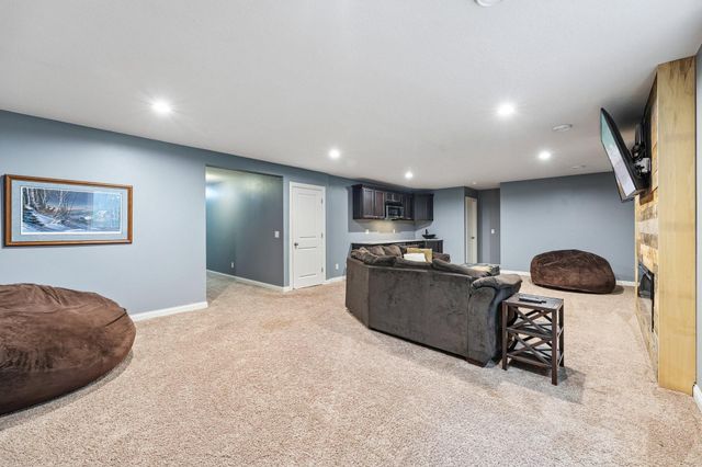 3350 Malcom Court SW, Prior Lake, MN 55372